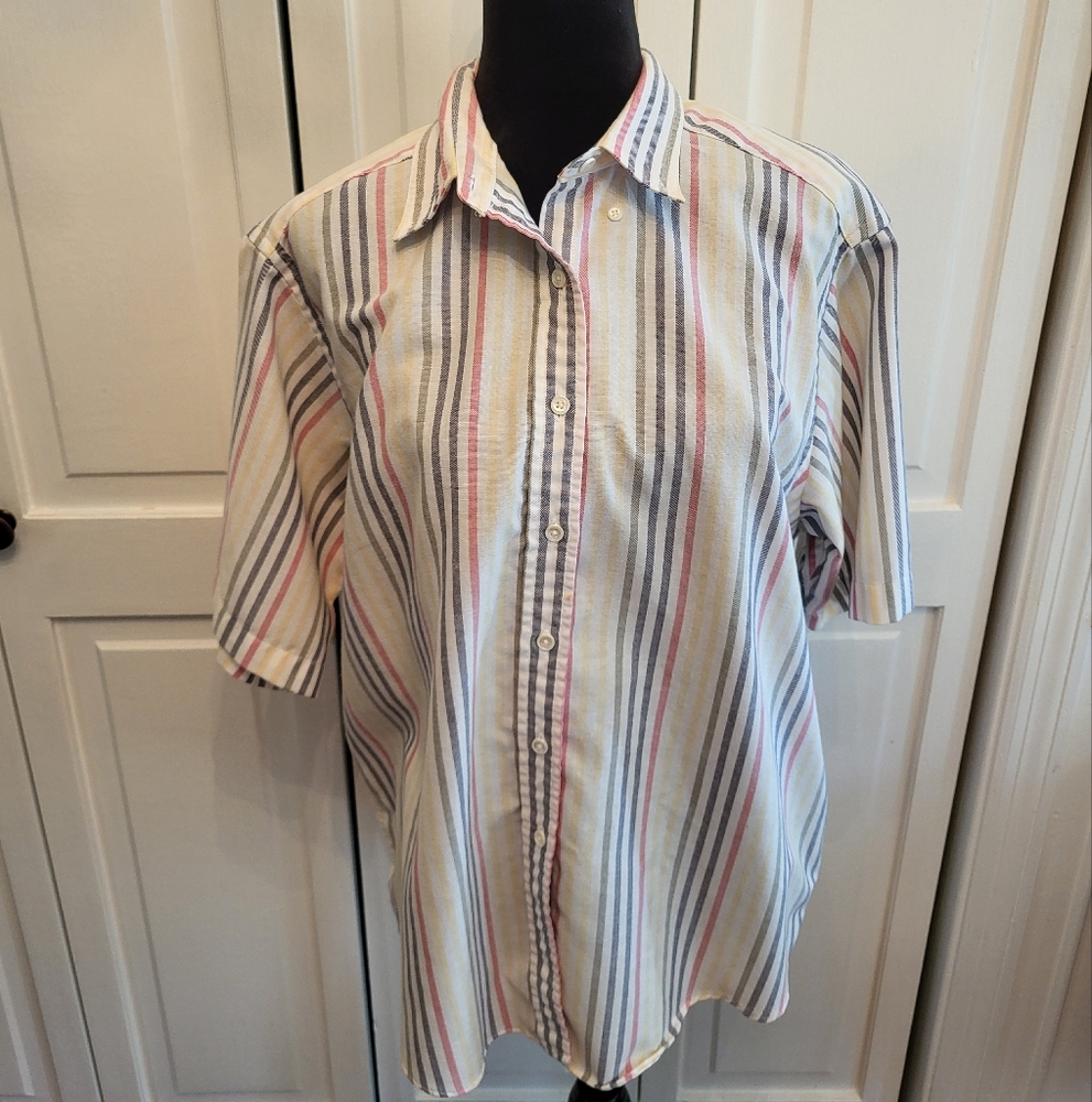 Women's Striped Button-up Shirt 18 Vintage Beachy Coastal Preppy Retro Vacation